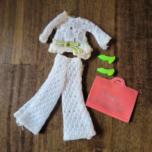 VTG Outfit Dawn Doll White Lace Pantsuit Pearl Buttons Green Trim Shoe Portfolio - Picture 1 of 7